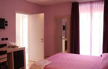 Central Ξενοδοχείο 3*